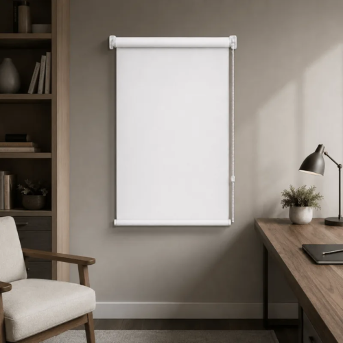 Cortina roller blackout blanca 60x110 — instalada en un ambiente